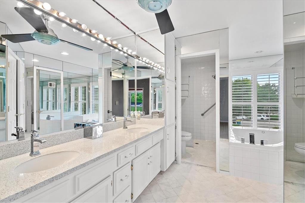 4328 W 110th Street Property Photo 17