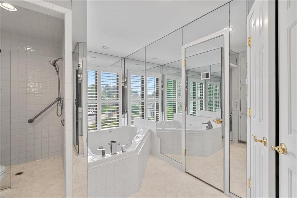 4328 W 110th Street Property Photo 18