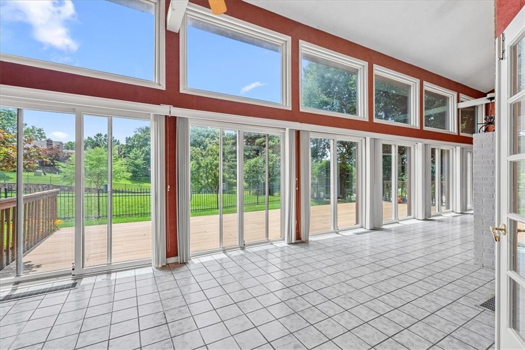 4328 W 110th Street Property Photo 19