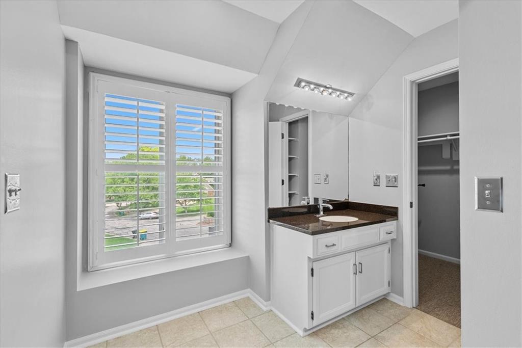 4328 W 110th Street Property Photo 29