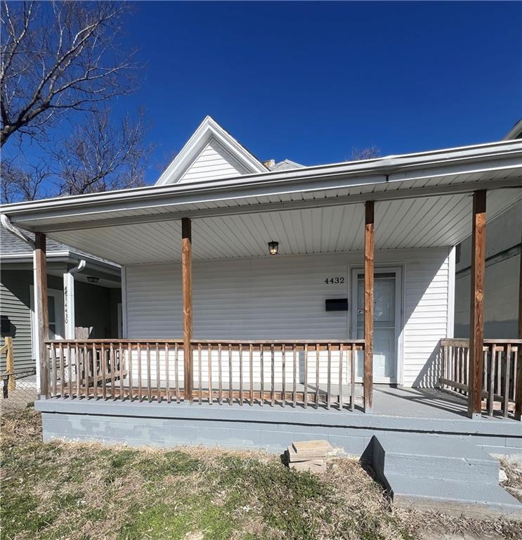 4432 E 10th Street Property Photo 1