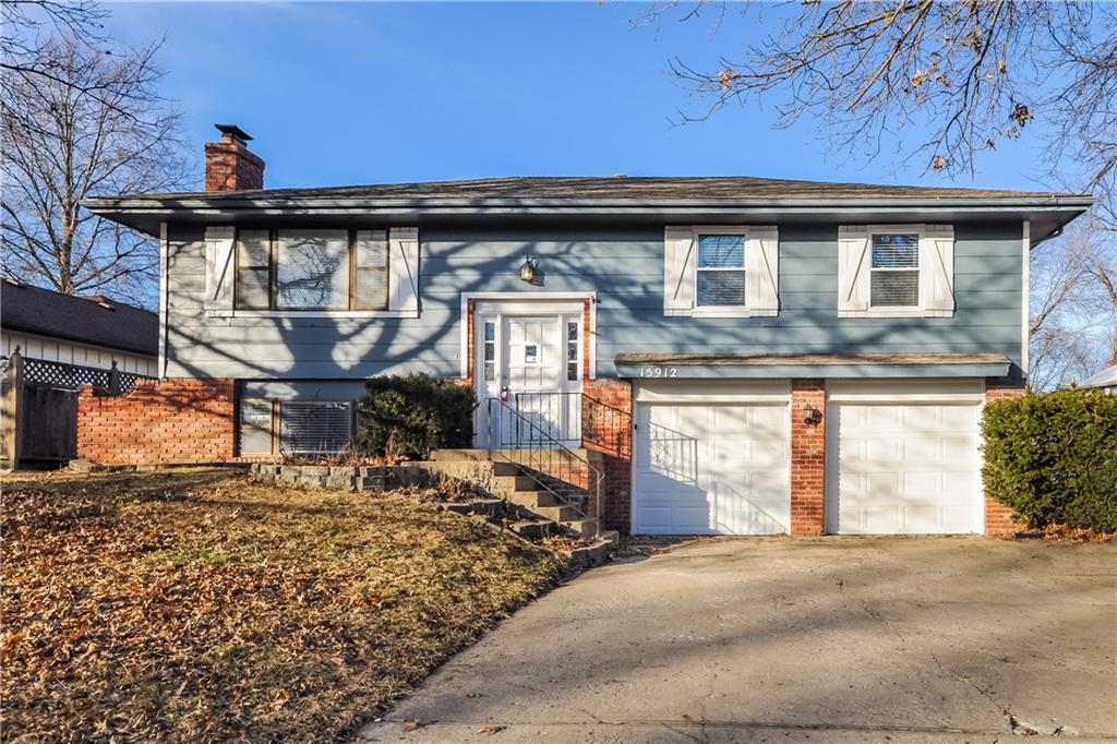 15912 W 153rd Street Property Photo 1