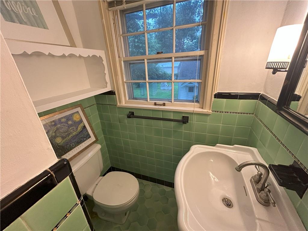 725 S Main Street Property Photo 43