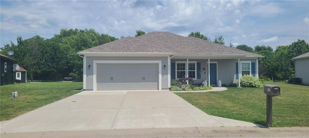 213 S Dalton Drive Property Photo 1