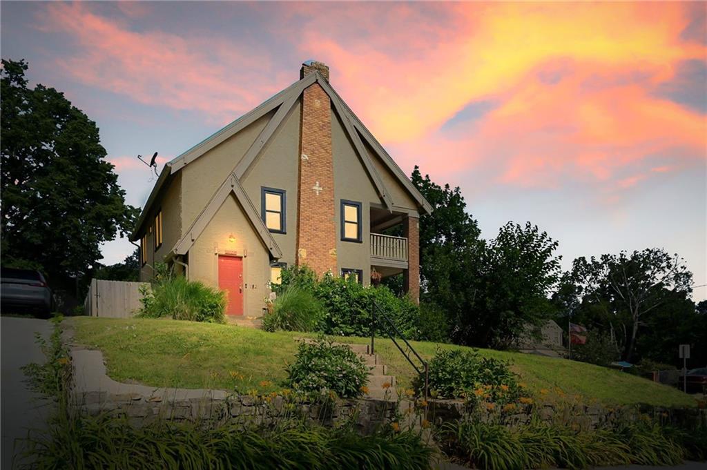 5024 Woodland Avenue Property Photo
