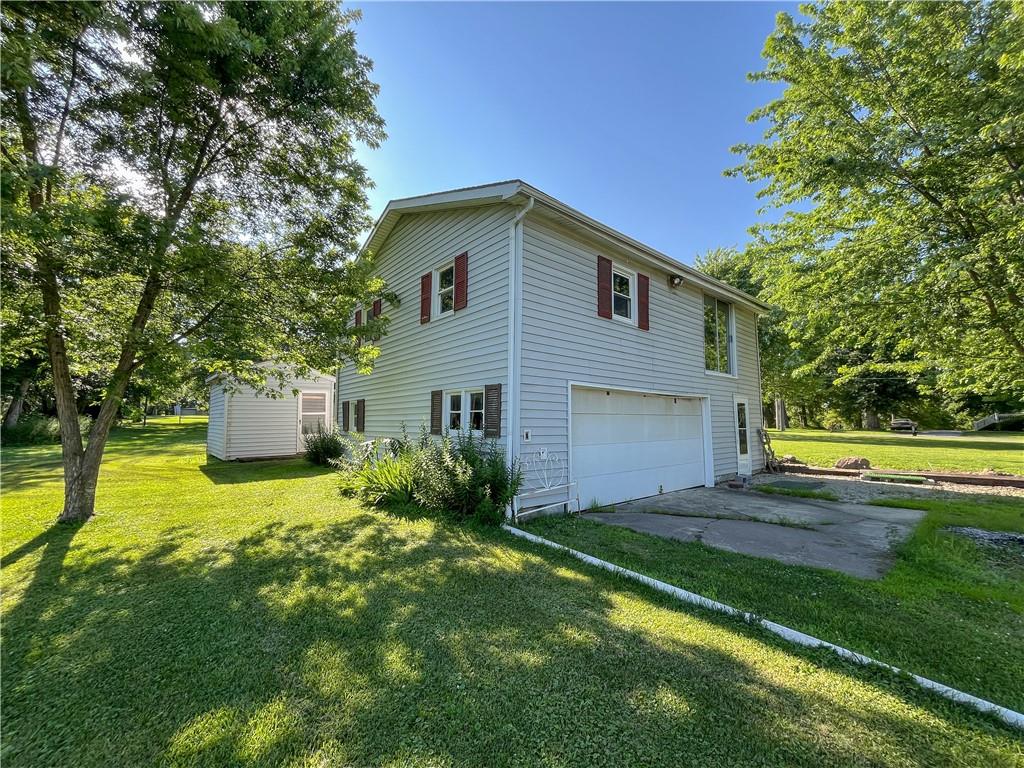 1224 E 13th Court Property Photo 1