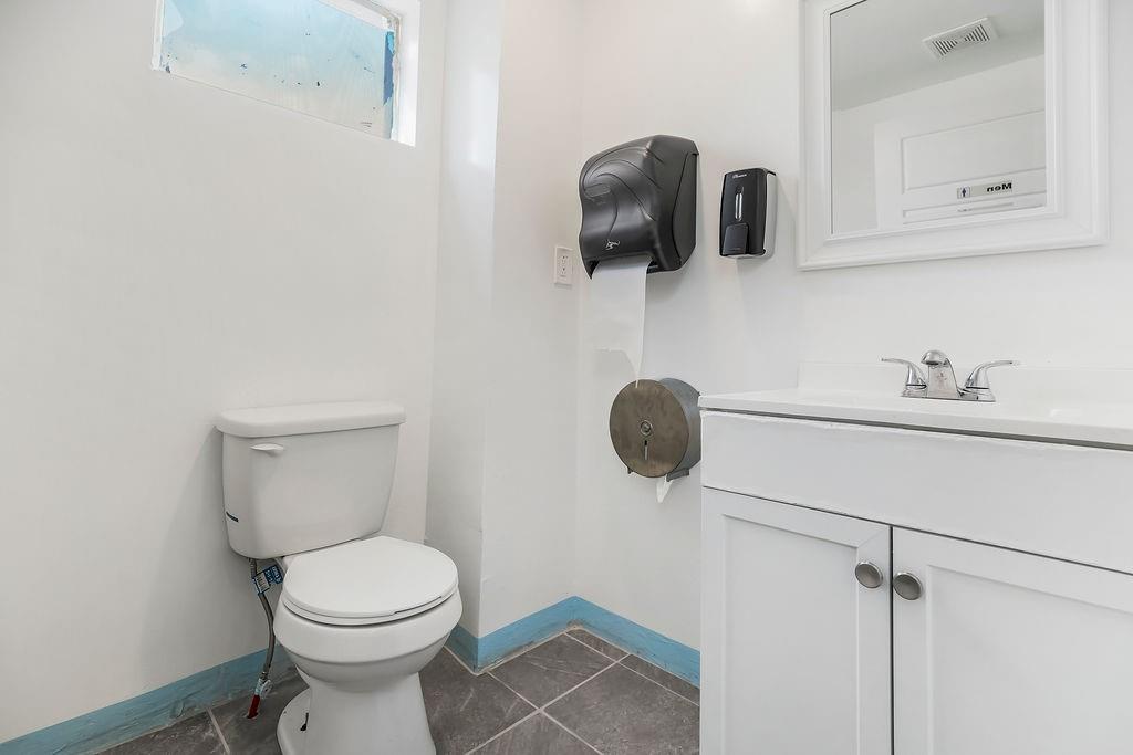 11303 E Truman Road Property Photo 17