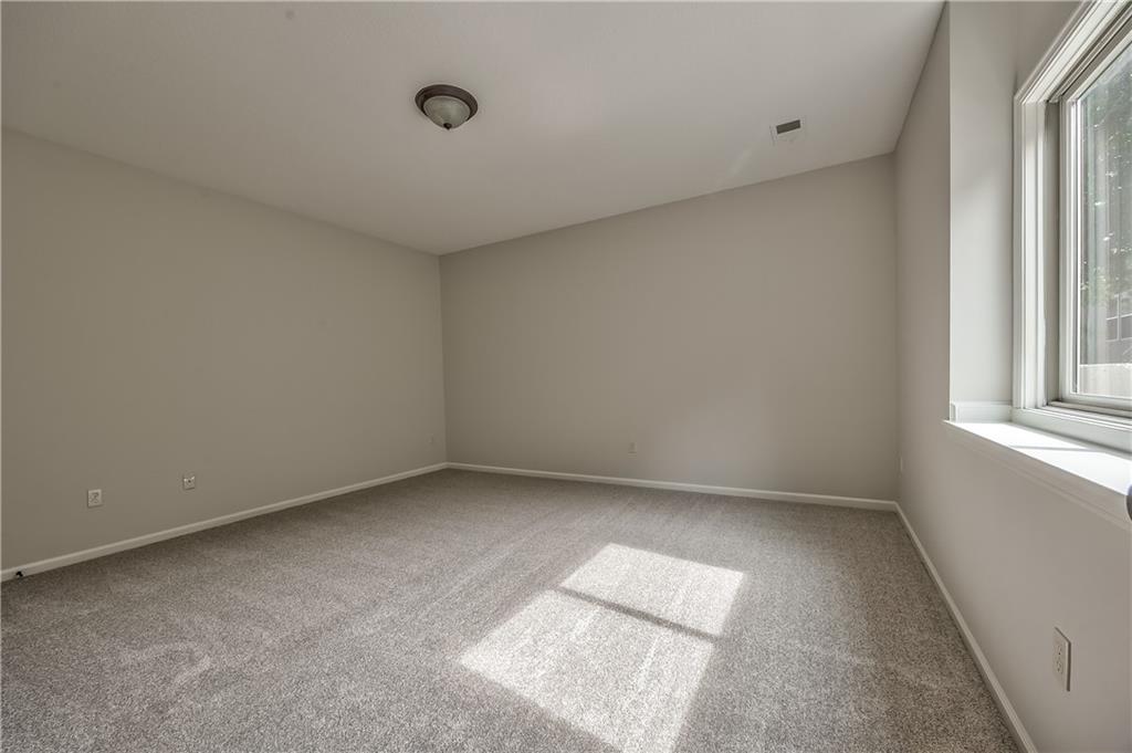 21230 W 115th Terrace Property Photo 25