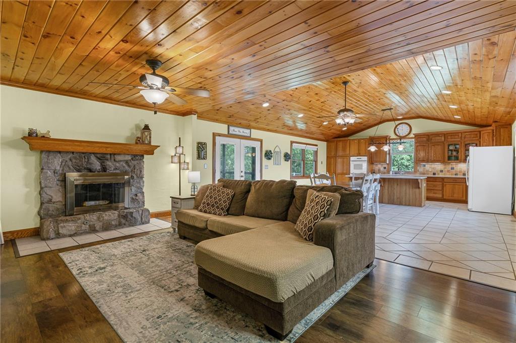 20212 S Carriage Lane Property Photo 1