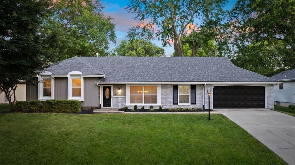11 W Bridlespur Drive Property Photo 1