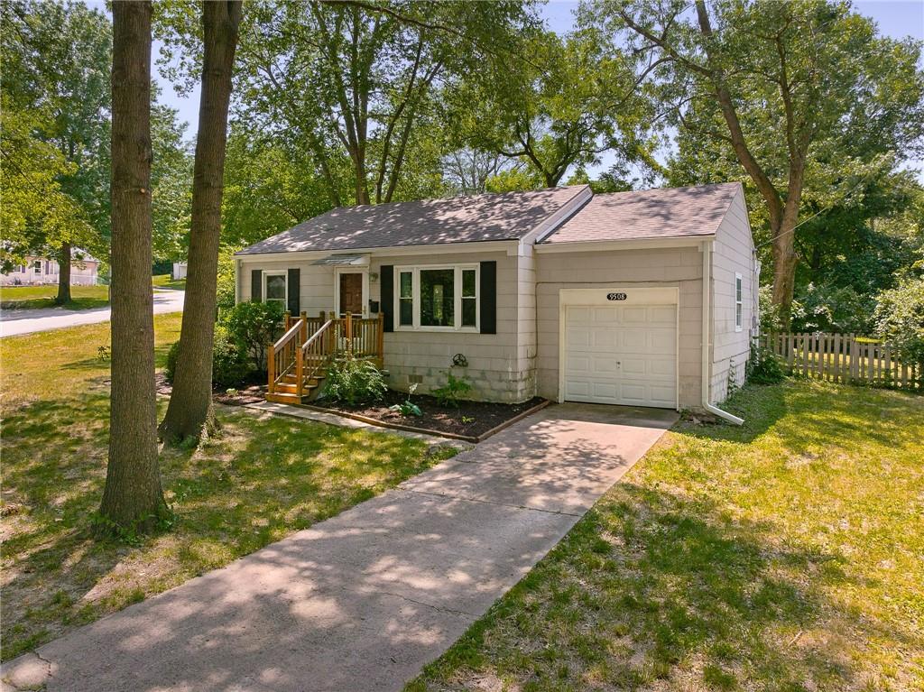 9508 McGee Street Property Photo 1