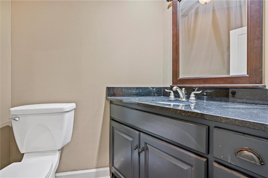 325 S Clark Street Property Photo 28