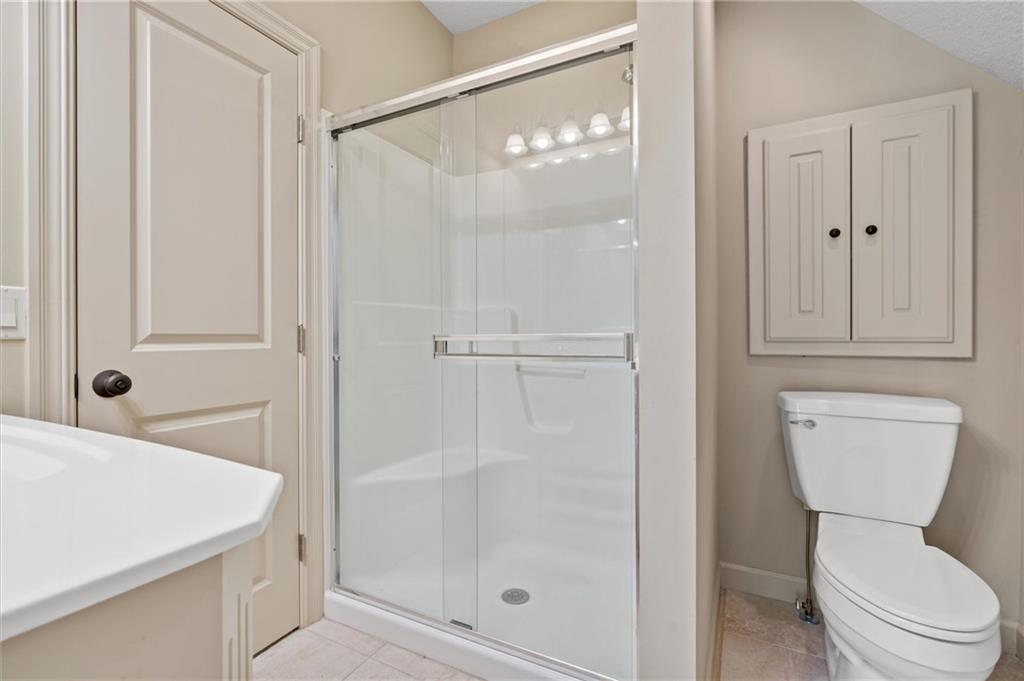 325 S Clark Street Property Photo 36