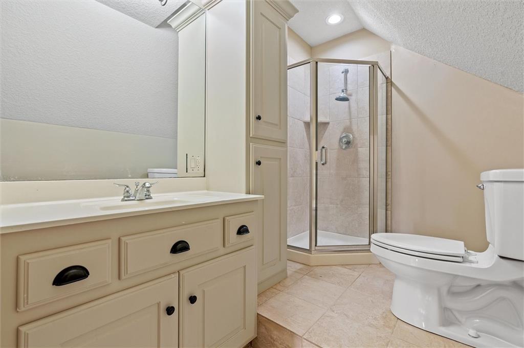 325 S Clark Street Property Photo 40