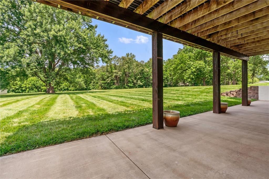 325 S Clark Street Property Photo 47