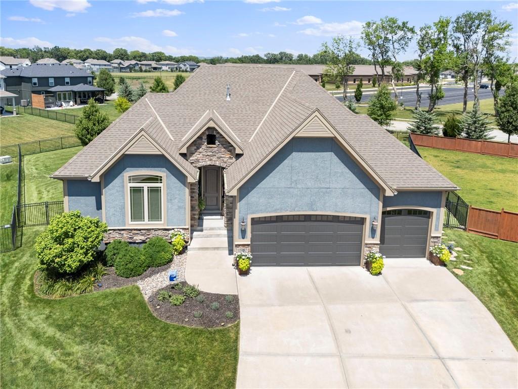 15992 W 173rd Court Property Photo