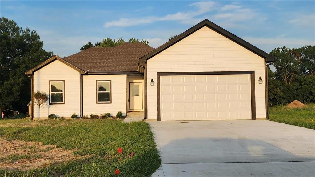 1607 Al Ortolani Way Property Photo 2