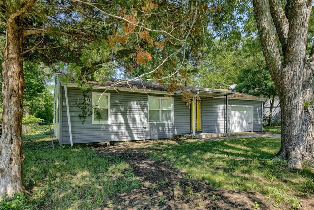 18802 S Lakeside Lane Property Photo 1