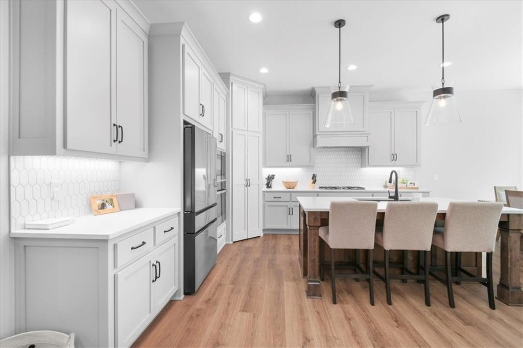 1161 Sw Whitby Drive Property Photo 8