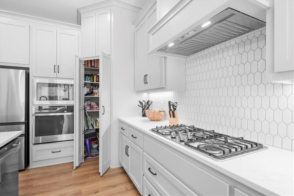 1161 Sw Whitby Drive Property Photo 10