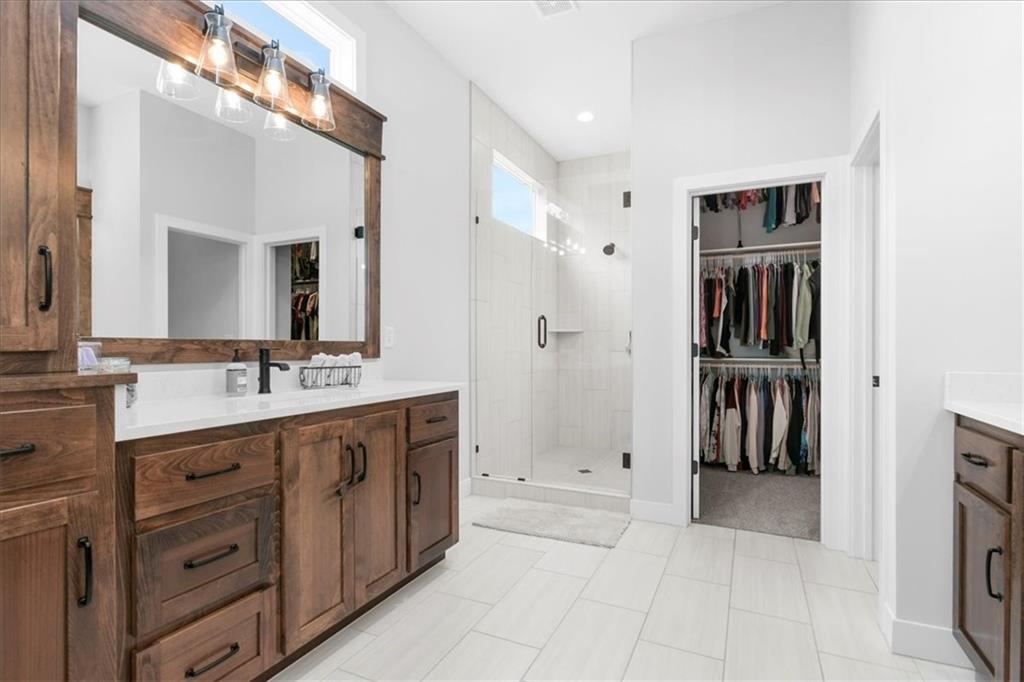 1161 Sw Whitby Drive Property Photo 14