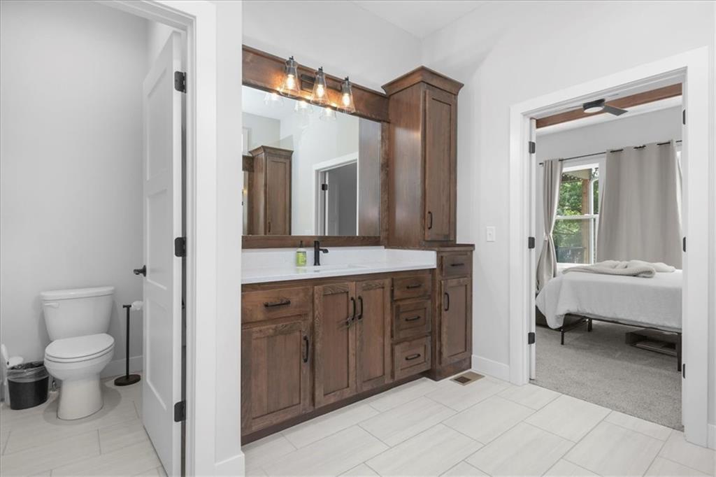 1161 Sw Whitby Drive Property Photo 15