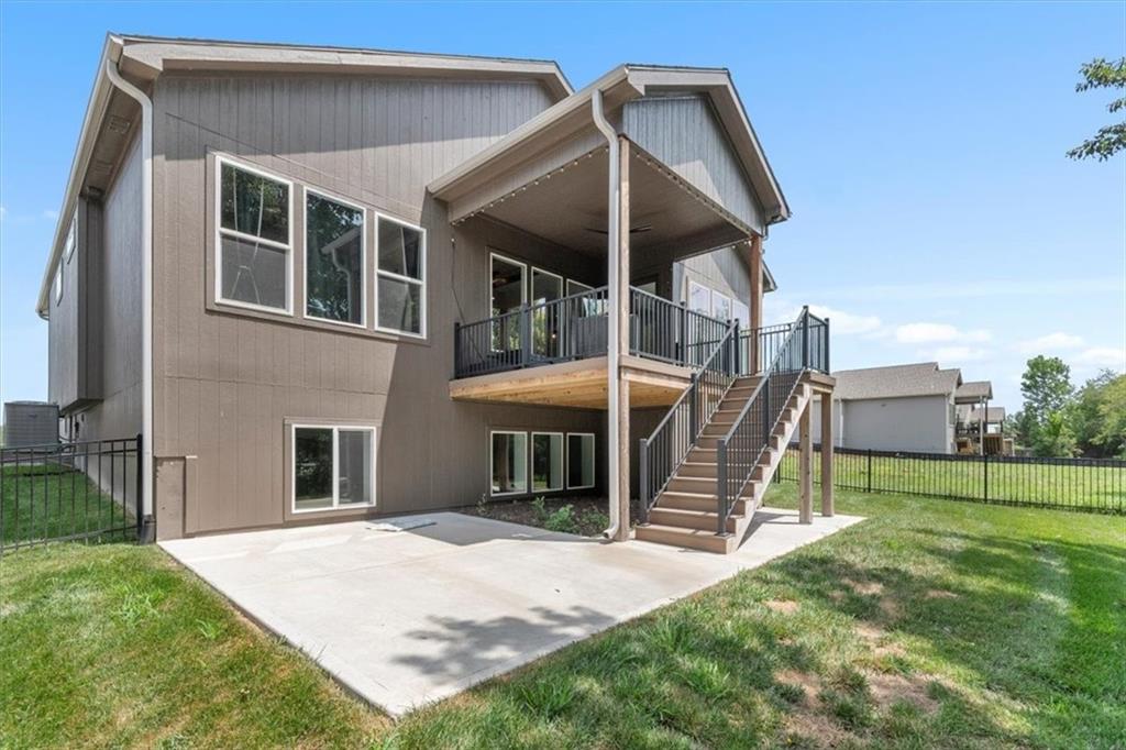 1161 Sw Whitby Drive Property Photo 28