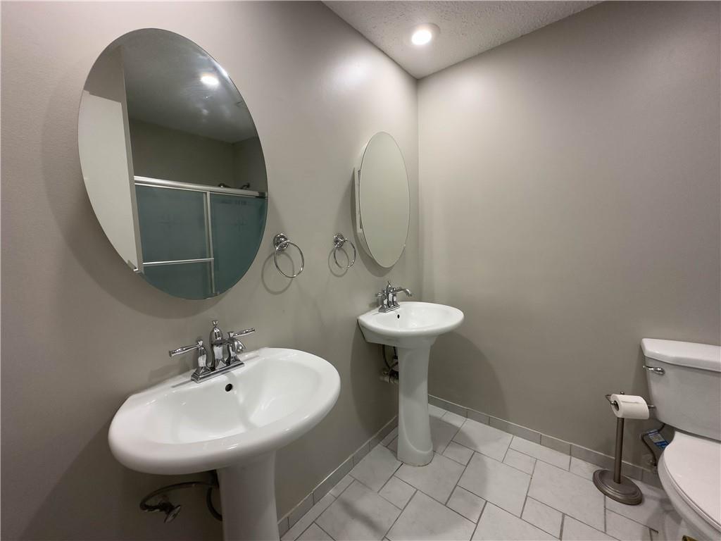 5710 Nw Raintree Drive Property Photo 2