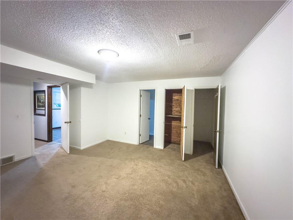 5710 Nw Raintree Drive Property Photo 5