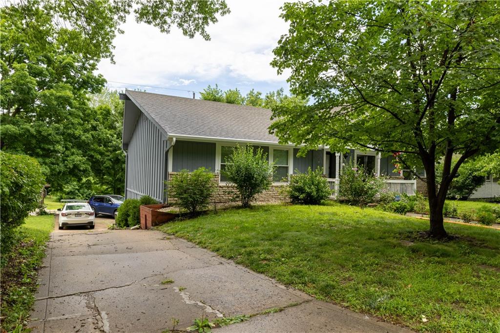 5710 Nw Raintree Drive Property Photo 8