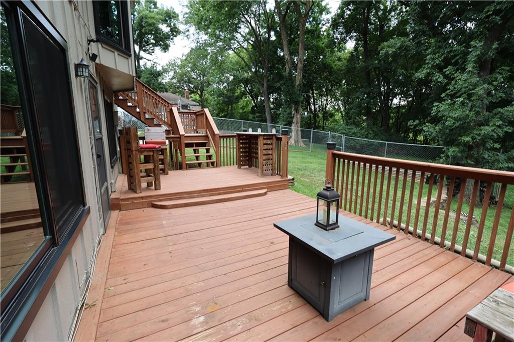 10920 E 71st Terrace Property Photo 7