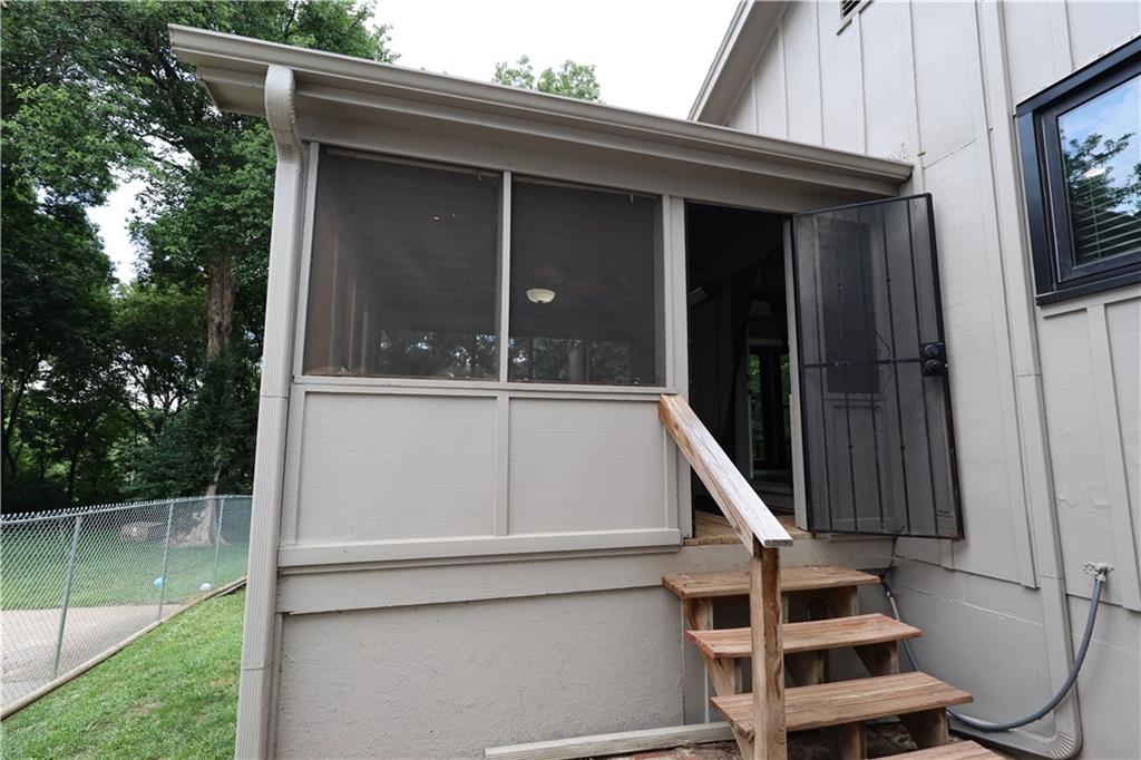 10920 E 71st Terrace Property Photo 14