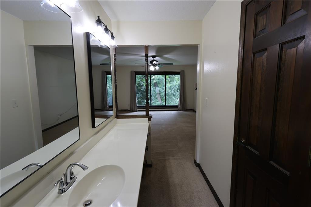 10920 E 71st Terrace Property Photo 36