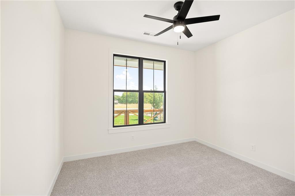 1400 Country Court Property Photo 12