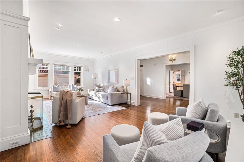 4600 Charlotte Street Property Photo 7