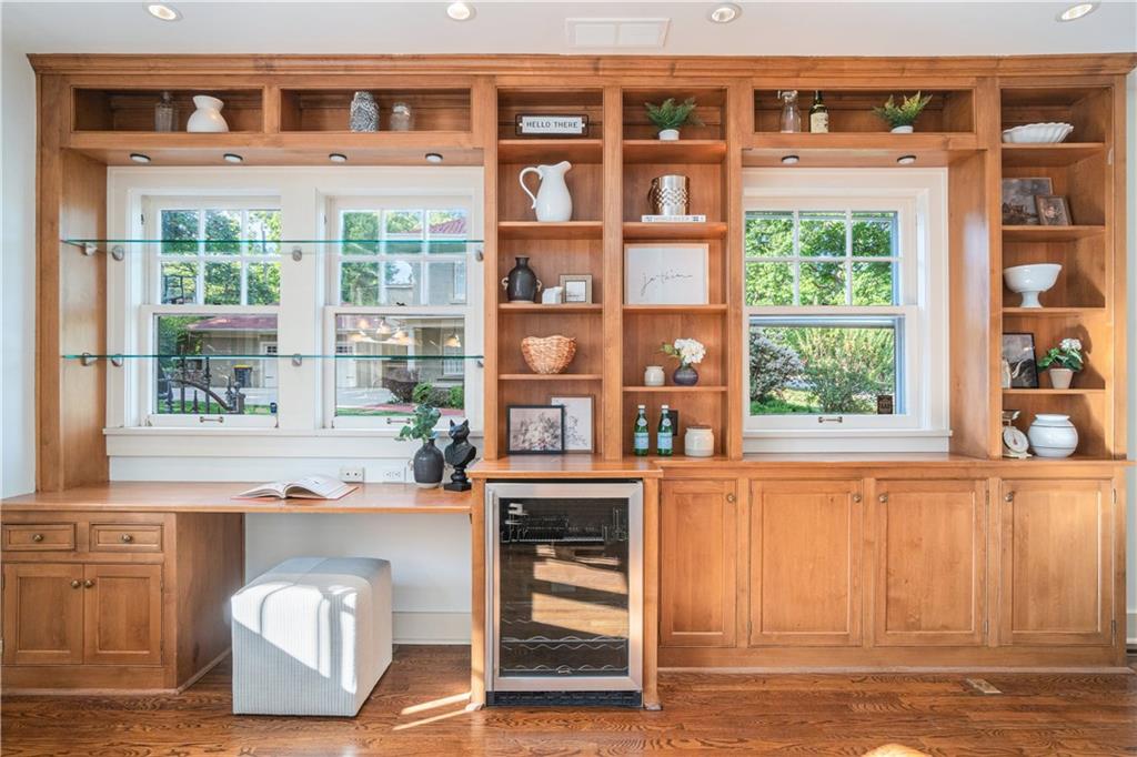 4600 Charlotte Street Property Photo 16