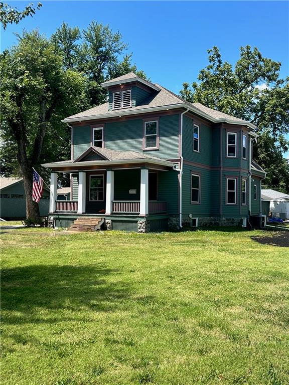 1004 S Willow Street Property Photo 1