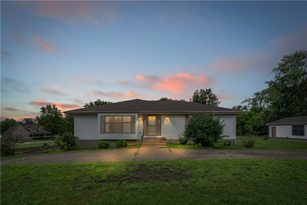 19910 Lamar Avenue Property Photo 1