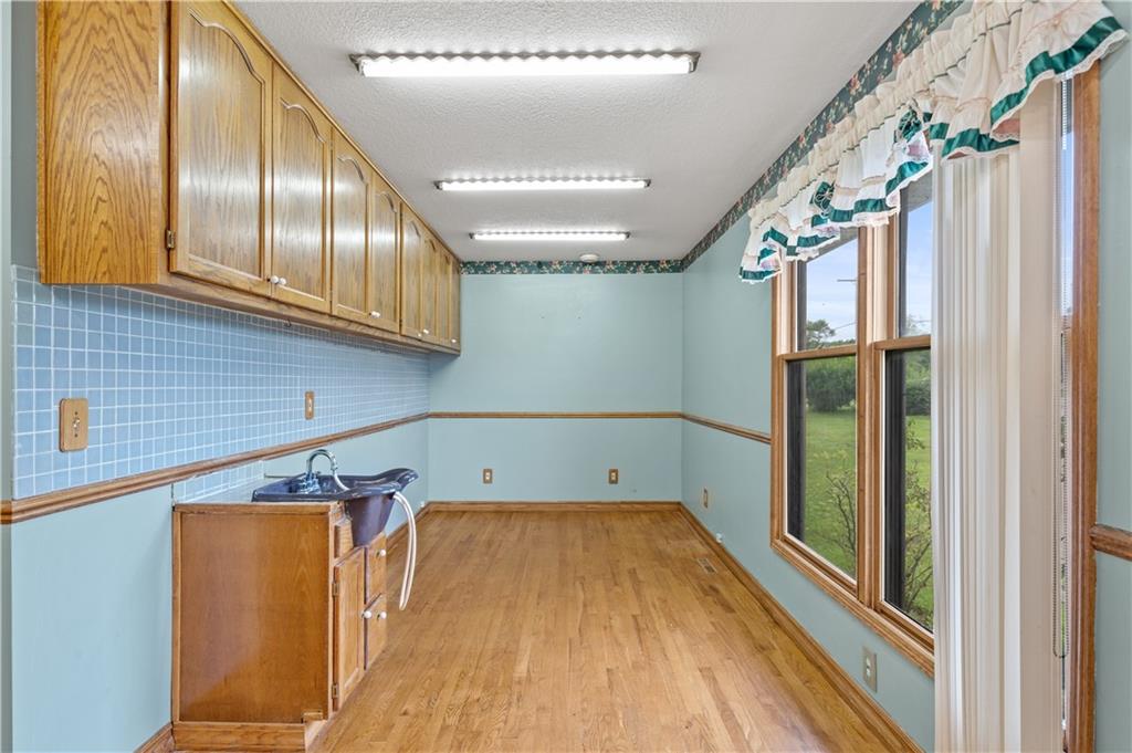 19910 Lamar Avenue Property Photo 18