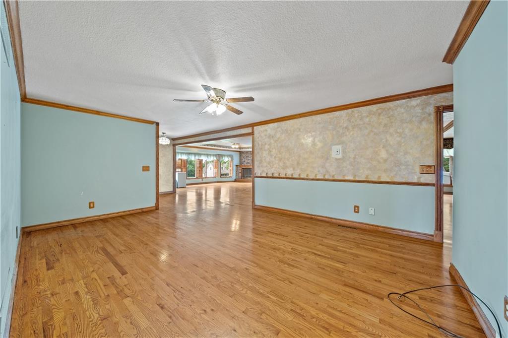 19910 Lamar Avenue Property Photo 21