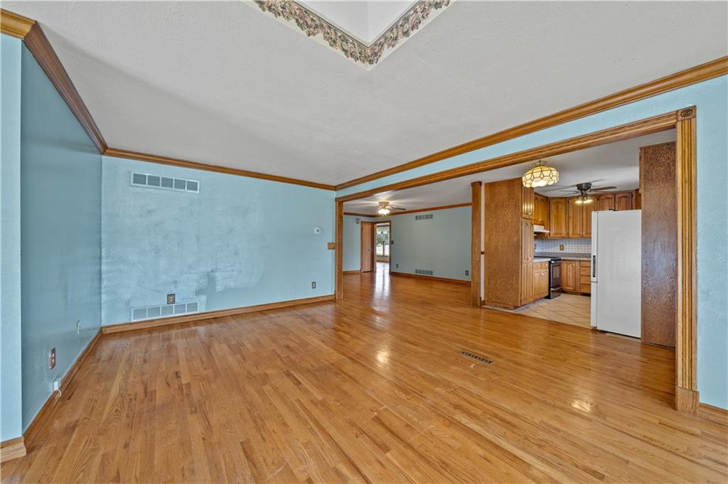 19910 Lamar Avenue Property Photo 26