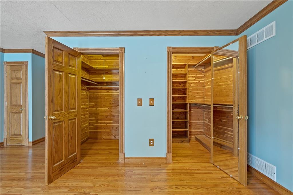 19910 Lamar Avenue Property Photo 33