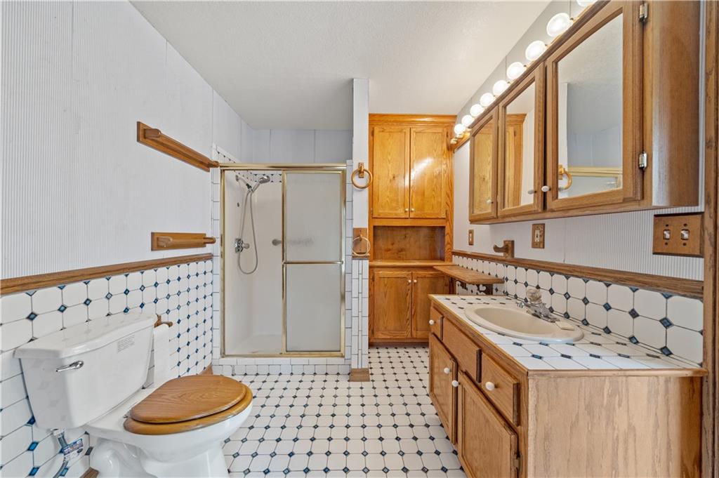 19910 Lamar Avenue Property Photo 35