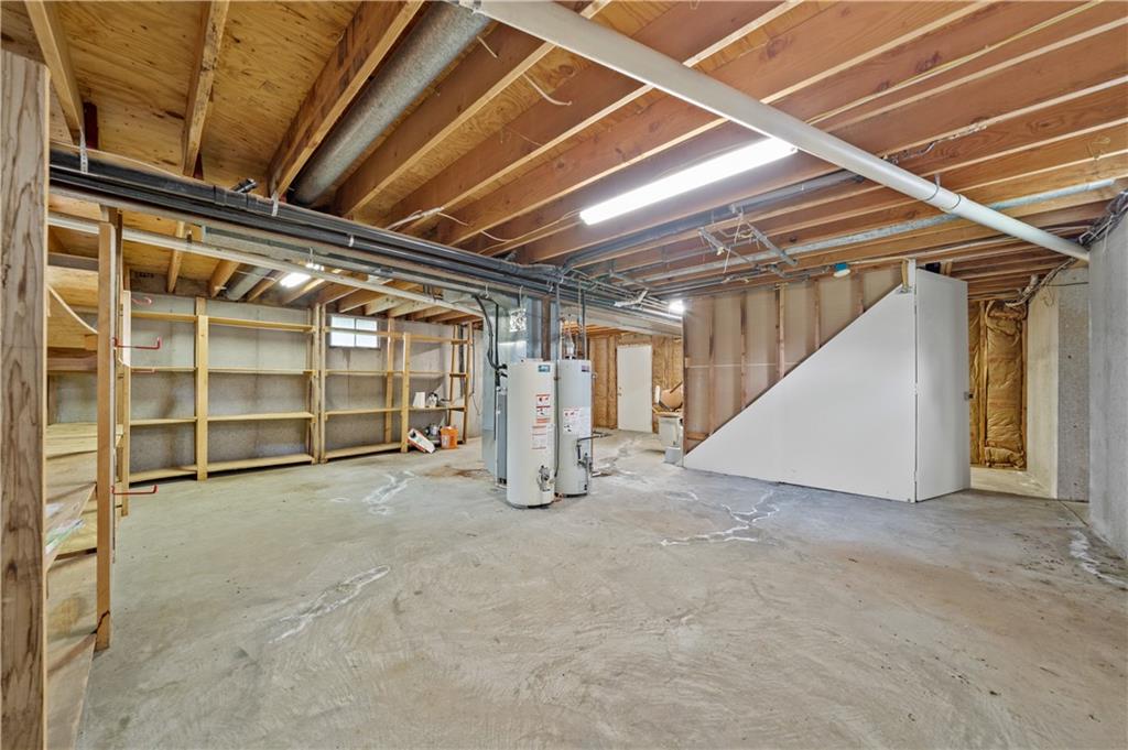 19910 Lamar Avenue Property Photo 36