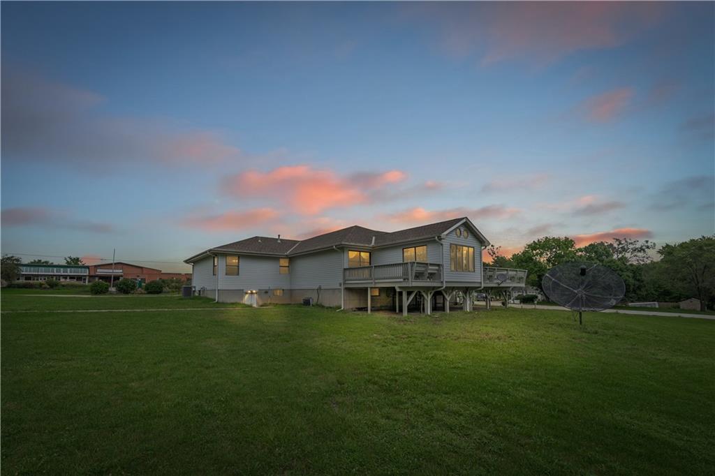 19910 Lamar Avenue Property Photo 52