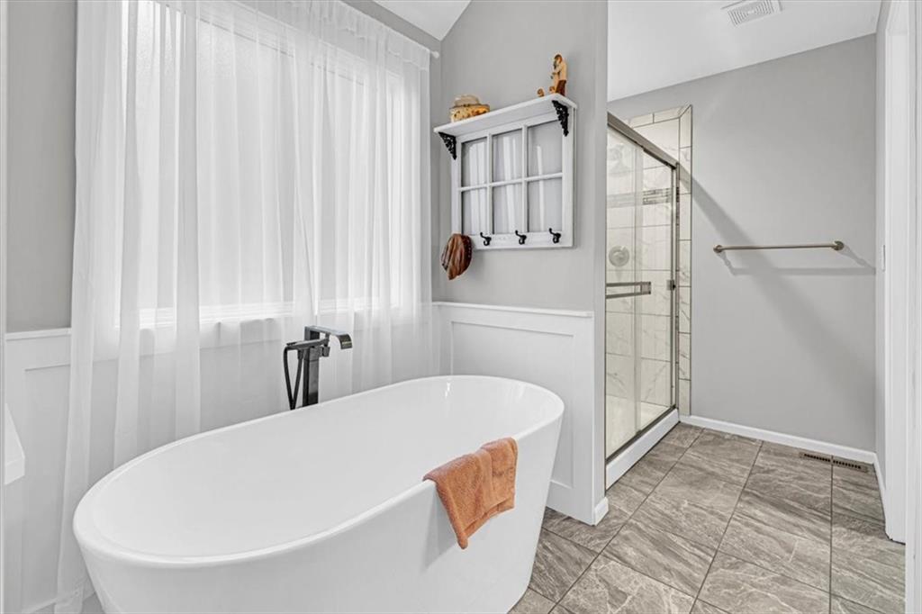 20802 Copper Creek Drive Property Photo 24