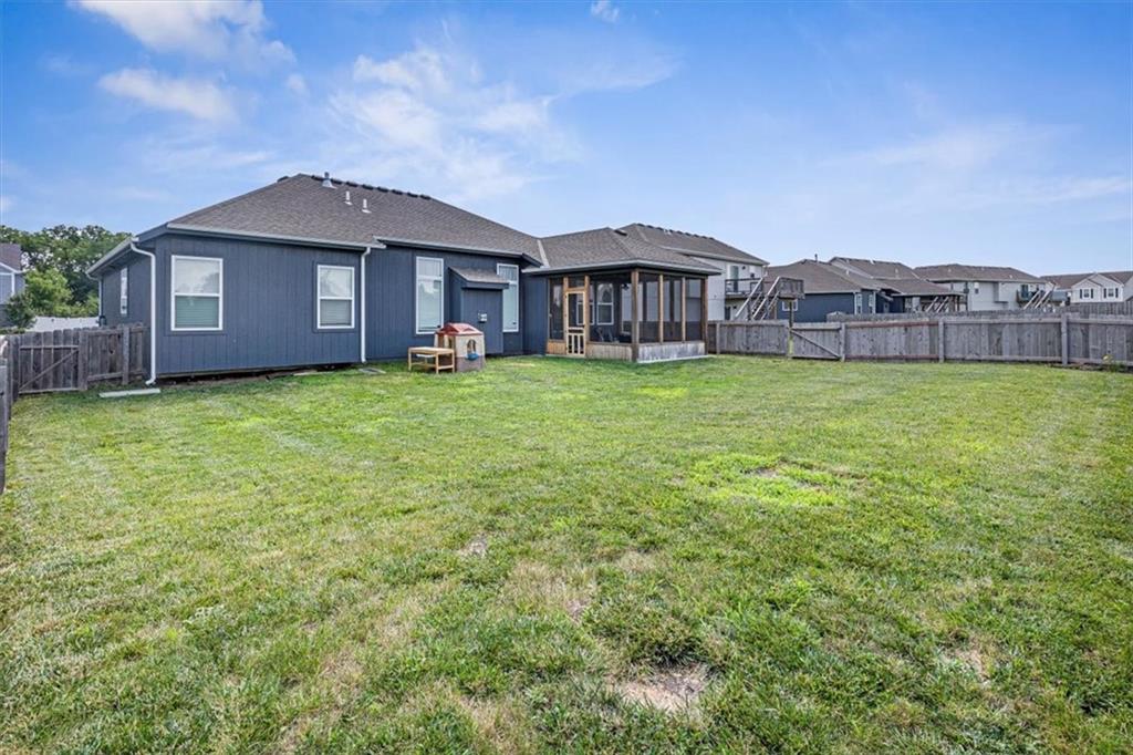 20802 Copper Creek Drive Property Photo 28