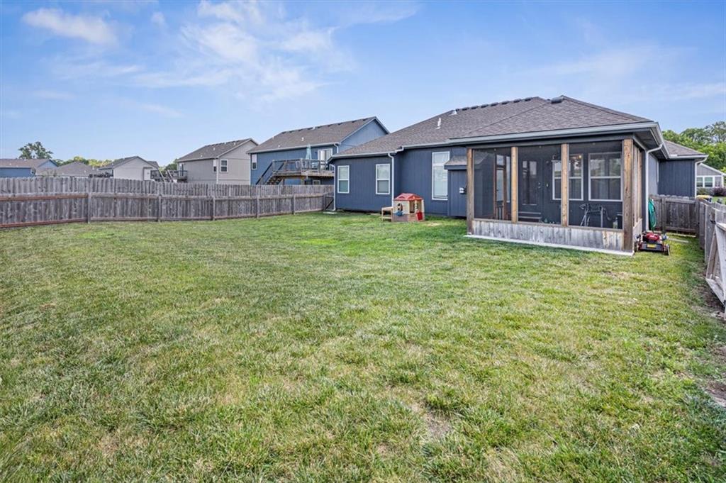 20802 Copper Creek Drive Property Photo 30