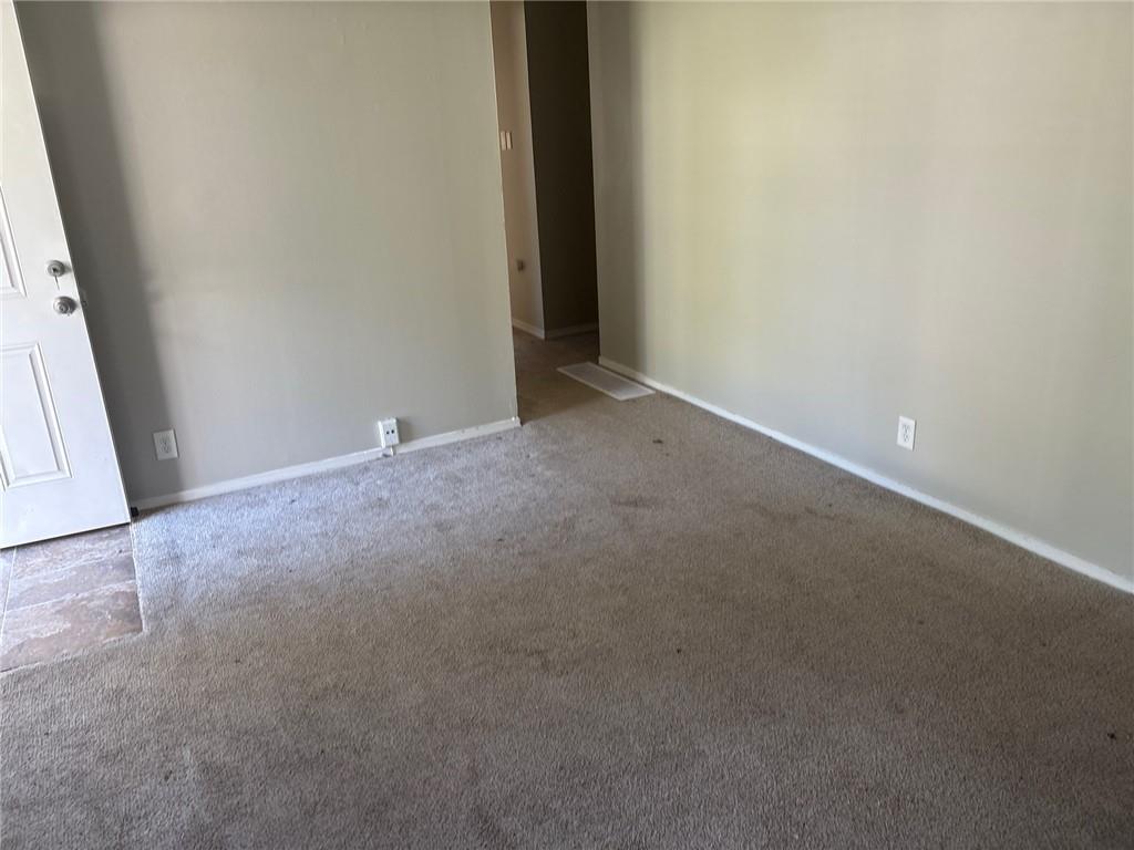 6310 E 153rd Street Property Photo 8