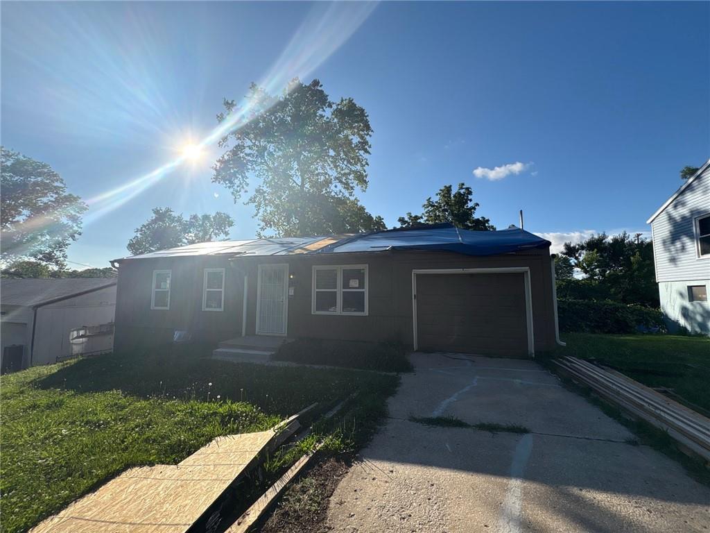 6310 E 153rd Street Property Photo 18